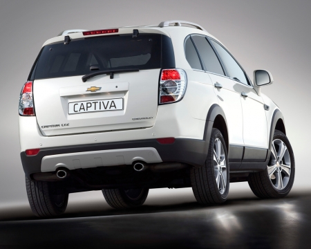 Фото  кроссовера Chevrolet Captiva (Шевроле Каптива)