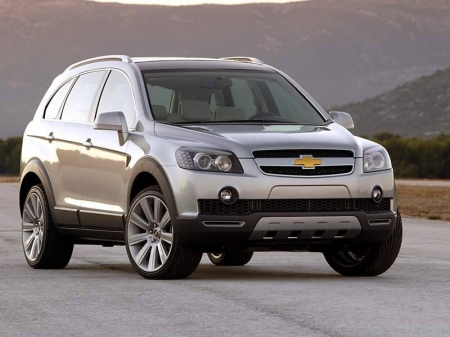 Фото  кроссовера Chevrolet Captiva (Шевроле Каптива)