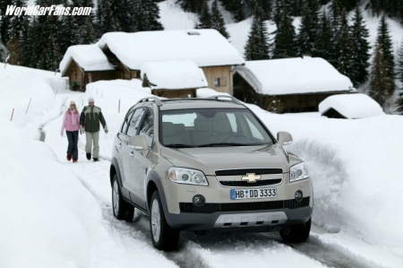 Фото  кроссовера Chevrolet Captiva (Шевроле Каптива)