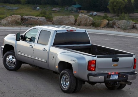 Chevrolet Silverado 1500 LTZ 2WD. Фото