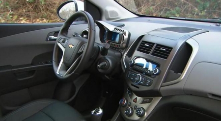 Chevrolet Sonic 2012 - отзыв владельца