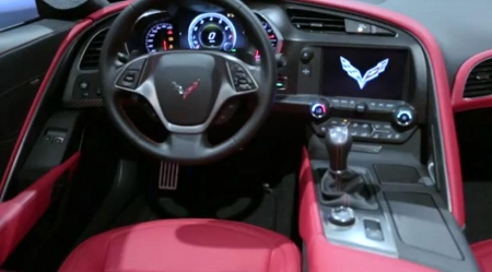 В Детройте презентовали новый Chevrolet Corvette Stingray