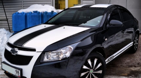 Chevrolet Cruze Black & White