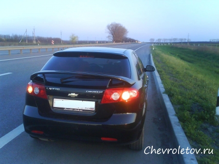 Установка спойлера на Chevrolet Lacetti