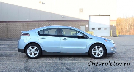 Фотообзор Chevrolet Volt 2013