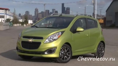 Chevrolet Spark 2013. Фотообзор