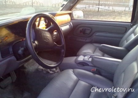 Отзыв о Chevrolet Suburban 5.7L (1997 г.)