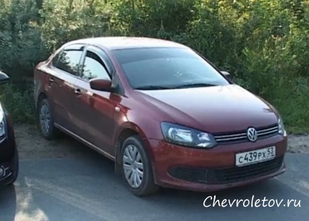 Дуэль VW Polo Sedan vs Chevrolet Cruze