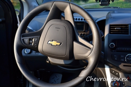 Замена руля на кожаный в Chevrolet Sonic LTZ